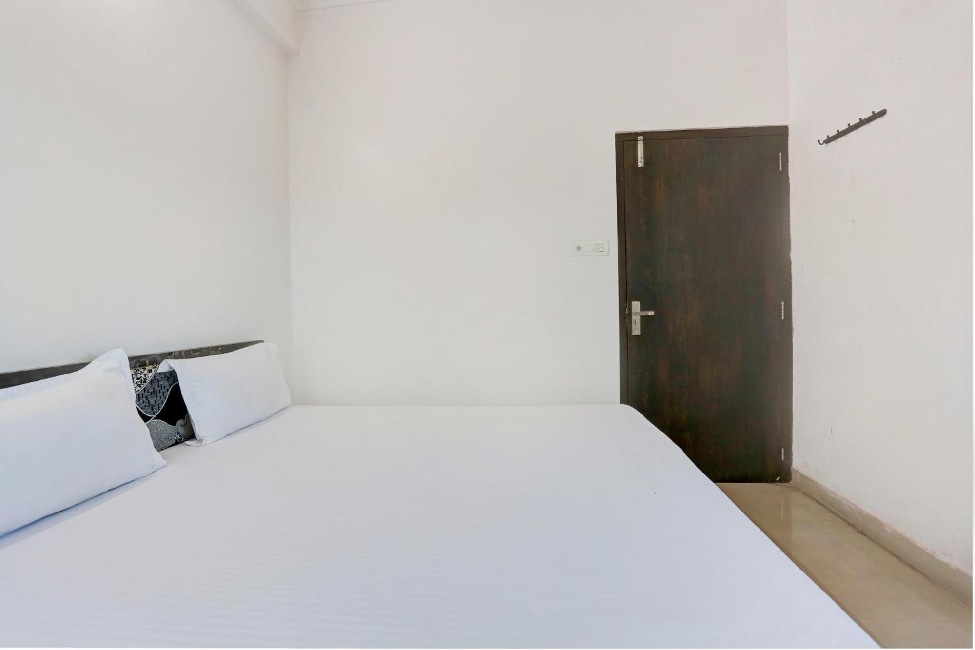 Super Hotel O Goverdhan Villa Udaipur Exterior photo